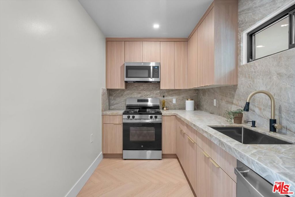 MLS #26845903 image #21