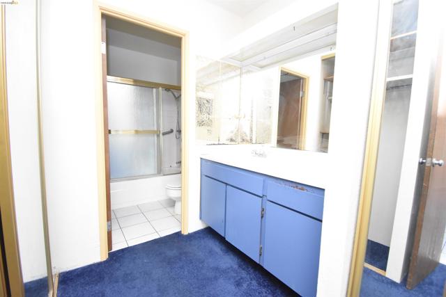 Image 16 of 22 For 555 Pierce St 1320