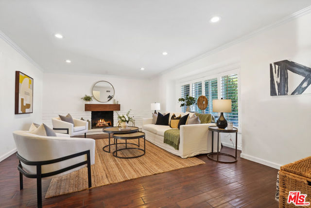 12174 Woodley Avenue photo 8