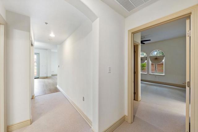 88 S Broadway, Millbrae CA: https://media.crmls.org/mediaz/a36ebd93-10d3-48c4-8c18-2656d063f49d.jpg