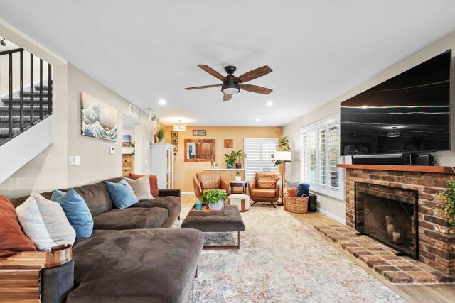 Image 12 of 47 For 3818 Via Escuda