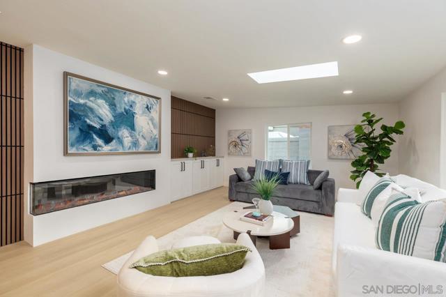 460 Chinquapin Ave., Carlsbad CA: https://media.crmls.org/mediaz/a36fa6e1-bb1a-43b5-b164-55bc601e28dc.jpg