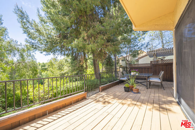 532 Riviera Court, Fullerton CA: https://media.crmls.org/mediaz/a371dab7-1dfe-4ebb-828d-ea6d02990a55.jpg