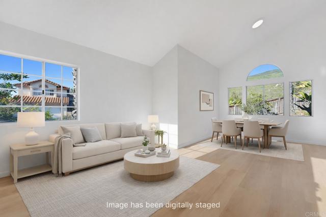 Detail Gallery Image 8 of 52 For 14493 Corte Lampara, San Diego,  CA 92129 - 3 Beds | 2/1 Baths