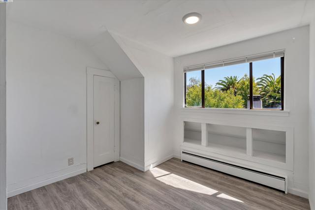 Image 9 of 42 For 1139 Oxford St