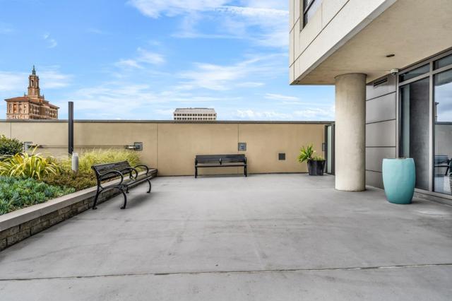 88 E San Fernando Street, San Jose CA: https://media.crmls.org/mediaz/a3725369-2a9b-4e38-bdea-c807dfca9e23.jpg