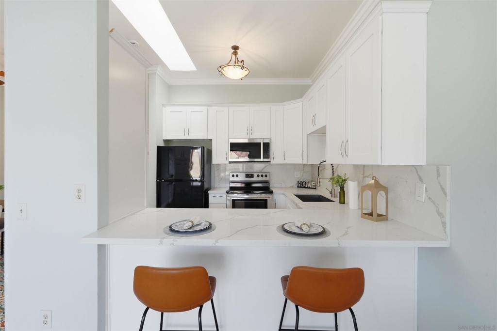 8310 Regents Rd - photo 18