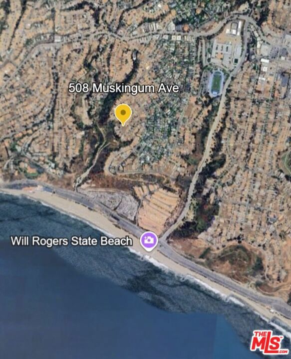 508 Muskingum Avenue, Pacific Palisades CA: https://media.crmls.org/mediaz/a3733284-e59d-4990-ab65-674f5b137f14.jpg
