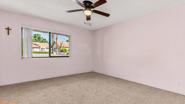 8796 Clubhouse Boulevard, Desert Hot Springs CA: https://media.crmls.org/mediaz/a373fd6e-130f-4231-afe9-167d2177ce92.jpg