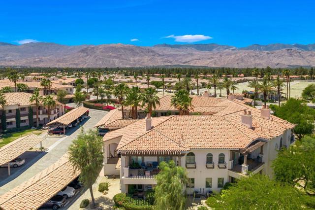 2802 Via Calderia, Palm Desert CA: https://media.crmls.org/mediaz/a3747e93-e6f4-4688-bd7b-bac4e3cc46f4.jpg