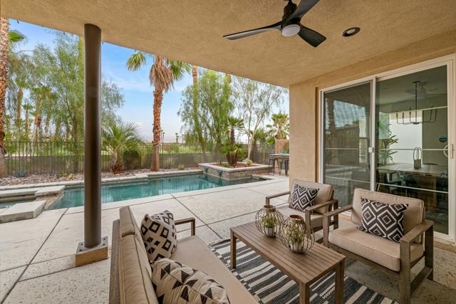 4315 Vantage Lane, Palm Springs CA: https://media.crmls.org/mediaz/a374da1e-d8f3-436a-9783-1a06690eff52.jpg