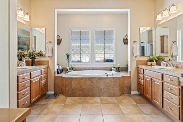 Image 27 of 71 For 80445 Paria Way