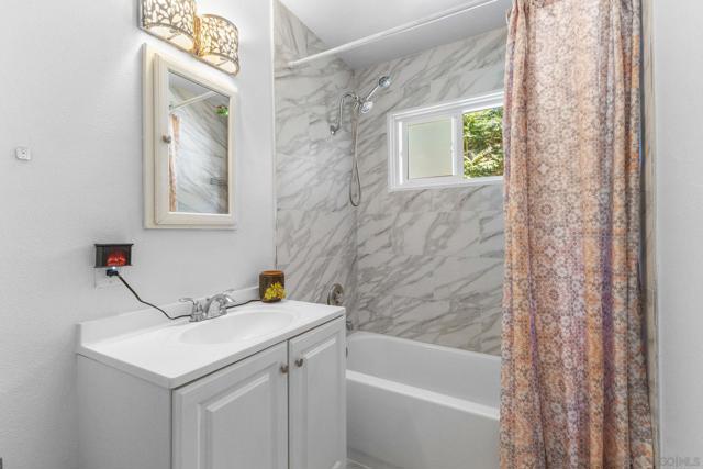 8524 Big Rock Road, Santee CA: https://media.crmls.org/mediaz/a3757dd0-0c41-4a19-822c-15a7264027a4.jpg