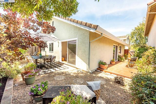 Image 35 of 54 For 32996 Soquel St