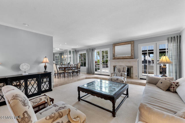 13101 Thomasville Court, Moorpark CA: https://media.crmls.org/mediaz/a375d4ed-d5fa-4294-8e53-ef204a51d68c.jpg