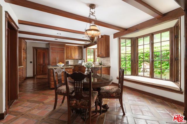 4385 Via Presada, Santa Barbara CA: https://media.crmls.org/mediaz/a3761c6b-ee40-43a5-b22a-d4d24ab8fb0a.jpg
