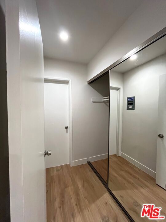 11680 W OHIO Avenue, Los Angeles CA: https://media.crmls.org/mediaz/a3764837-f6fe-404f-9889-3add439d05d2.jpg