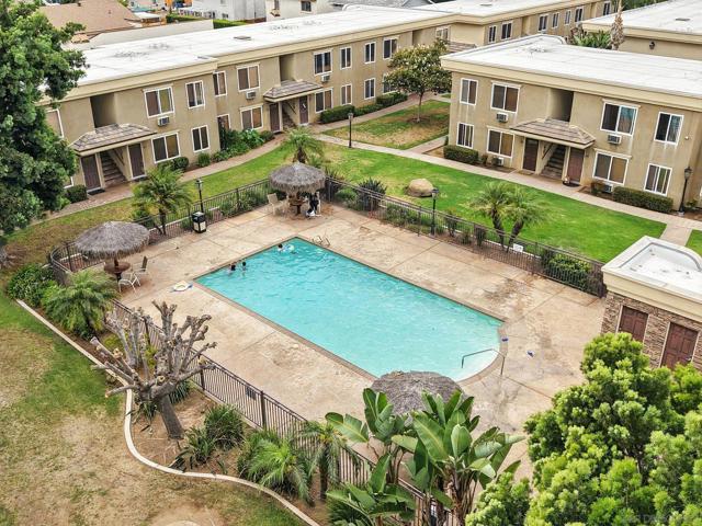 792 Avocado Ave, El Cajon CA: https://media.crmls.org/mediaz/a3767401-3c1c-4ed6-9d61-5aa655a3f227.jpg