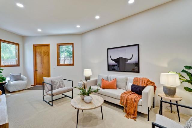 1625 Hazelaar Way, Los Altos CA: https://media.crmls.org/mediaz/a3769537-4be7-4fe2-9e6a-309c96cd6d1a.jpg