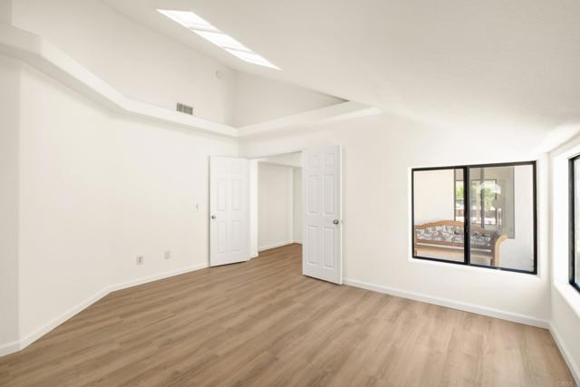 12115 Caddy Row, San Diego CA: https://media.crmls.org/mediaz/a3773a34-1d19-4acb-b9b5-11823b3f2107.jpg