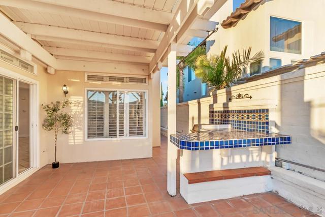 45703 Calle Ayora, Temecula CA: https://media.crmls.org/mediaz/a37775a2-0426-4a06-a570-408f088d9859.jpg
