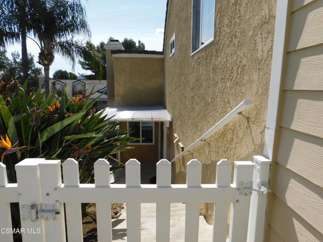 559 Stoney Peak Court, Simi Valley CA: https://media.crmls.org/mediaz/a3785014-5514-4faa-a453-0ae8435c8eb0.jpg