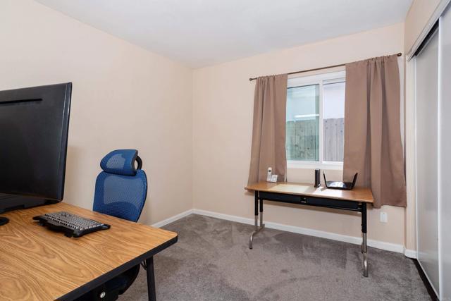 Detail Gallery Image 15 of 30 For 767 Rivertree Dr, Oceanside,  CA 92058 - 5 Beds | 3 Baths