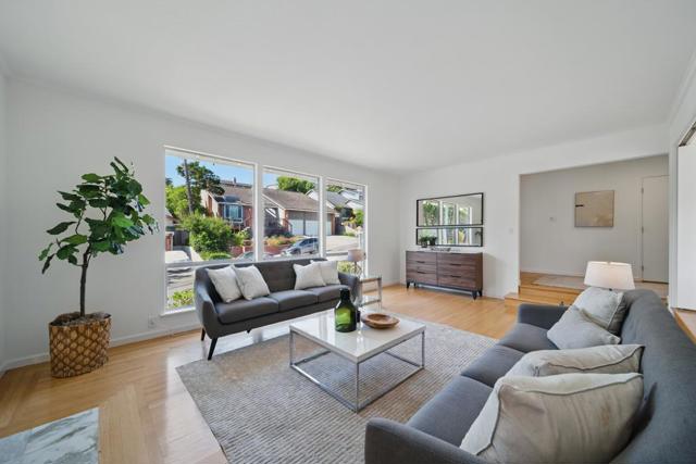 1406 Cedarwood Drive, San Mateo CA: https://media.crmls.org/mediaz/a378c488-3dbd-4679-9dac-ef9181475ac5.jpg