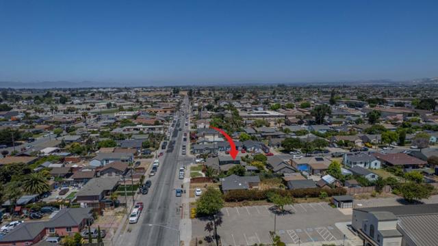 1117 Garner Avenue, Salinas CA: https://media.crmls.org/mediaz/a3793257-89f3-47bf-a8ce-c920b6154ec5.jpg