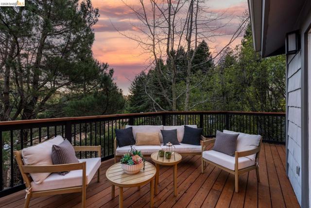 Image 17 of 59 For 6975 Charing Cross Rd