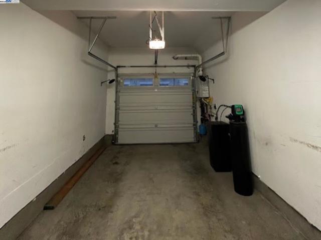 3077 Valley Of Hearts Del Pl, San Jose CA: https://media.crmls.org/mediaz/a37b49a3-6114-403b-9132-d93437f7ed1c.jpg