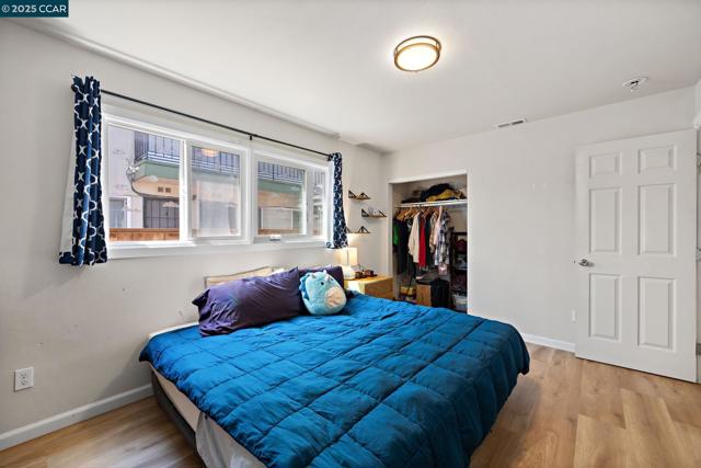 7447 Lockwood St, Oakland CA: https://media.crmls.org/mediaz/a37bd2f3-8387-4ccb-b5e3-5bc02c833c45.jpg