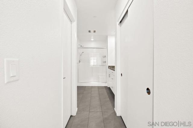 347 Sweet Pl, Fallbrook CA: https://media.crmls.org/mediaz/a37c0a97-54ab-4fe8-8480-8c46c8cc8a5c.jpg