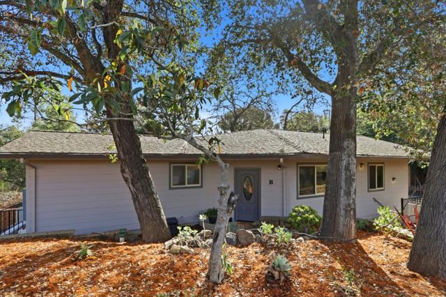 12387 Stonebrook Drive, Los Altos Hills CA: https://media.crmls.org/mediaz/a37cca70-1dc2-4de6-9e30-b300d42dbefd.jpg