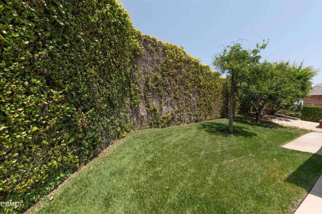 2330 Crystal Lane, Pasadena CA: https://media.crmls.org/mediaz/a37cda90-2a55-4bfb-bfbc-53859e6629d2.jpg