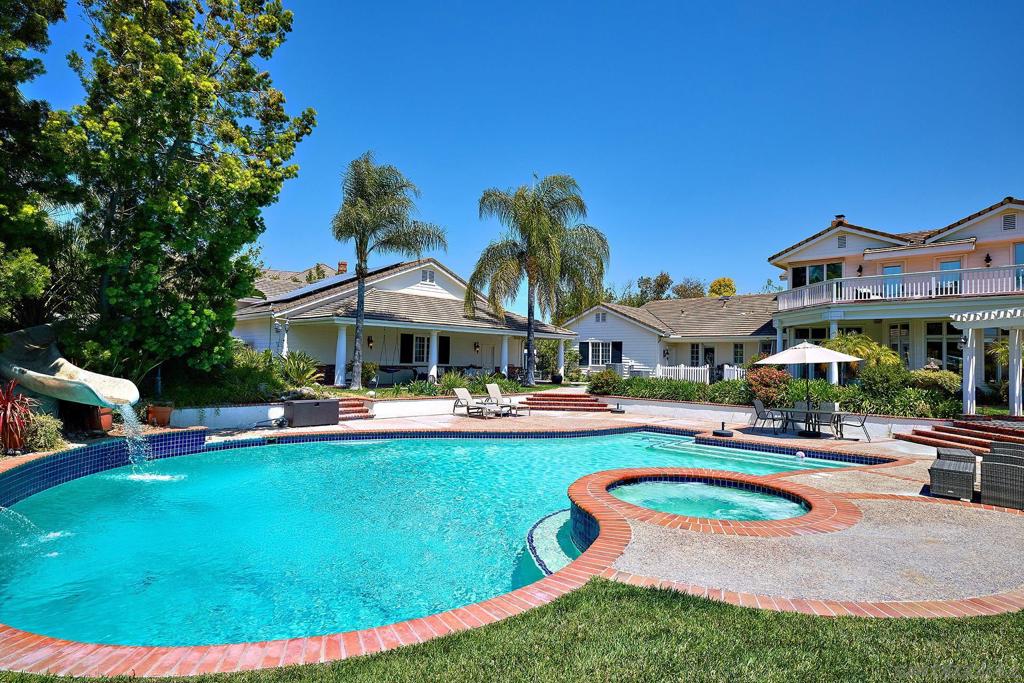 MLS #250032591SD image #32