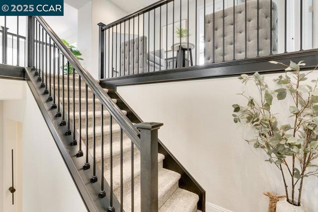 363 Fletcher Lane, Brentwood CA: https://media.crmls.org/mediaz/a37dfde7-2a16-4d22-8cc7-1bdf26da8a83.jpg
