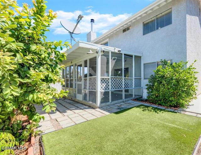 125 Pepper Road, Newbury Park CA: https://media.crmls.org/mediaz/a37eeff8-9dc4-4092-8dc6-2e6d9780b3ed.jpg