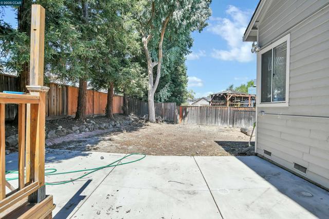 5008 Brookhaven Way, Antioch CA: https://media.crmls.org/mediaz/a37f6967-7c82-4736-9025-4aff1d527b63.jpg