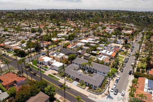 5064 Marlborough Dr, San Diego CA: https://media.crmls.org/mediaz/a37f7558-bc56-4e0e-93ff-1d9cdc175f0b.jpg
