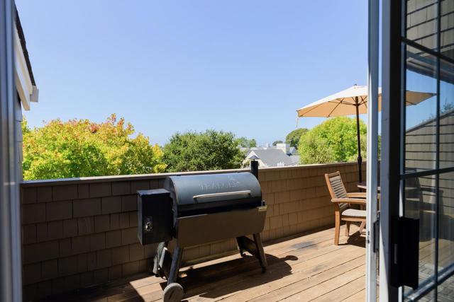 160 Seascape Ridge Drive, Aptos CA: https://media.crmls.org/mediaz/a37fd1e7-d14f-4277-8d23-d47234dce6fc.jpg