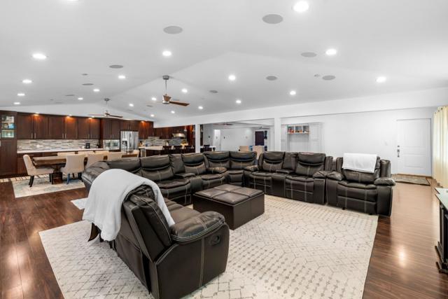 1575 Military Avenue, Seaside CA: https://media.crmls.org/mediaz/a3812d85-a3ef-488d-b064-35b60709977b.jpg