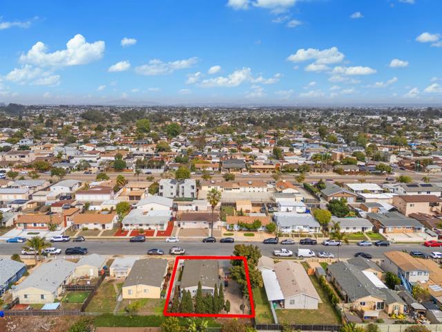 3317 19 Jemez Dr, San Diego CA: https://media.crmls.org/mediaz/a38153a9-17e5-43dc-96b9-c114f0c89787.jpg