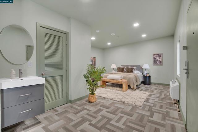 640 State Highway 12, Rio Vista CA: https://media.crmls.org/mediaz/a381c1c9-206c-49b9-b3d6-1530829a5d87.jpg