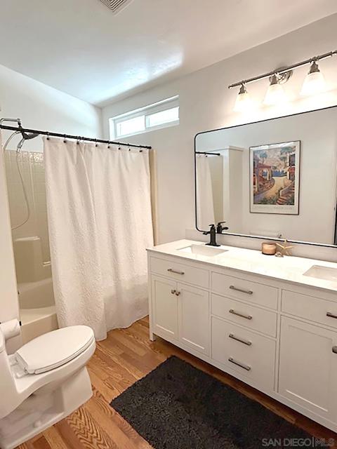 2010 W San Marcos Blvd, San Marcos CA: https://media.crmls.org/mediaz/a383eebc-bd0f-40c5-8173-c6fa3aac95f9.jpg
