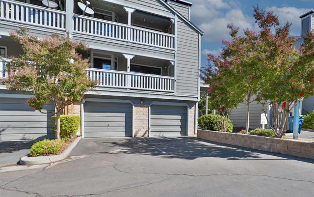 5829 San Juan Avenue, Citrus Heights CA: https://media.crmls.org/mediaz/a384670d-3b13-48f1-b483-70ad7b575c2c.jpg