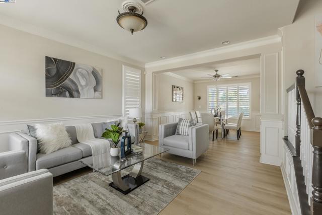 261 Kelley Mist Ct, Tracy CA: https://media.crmls.org/mediaz/a384b86e-9ea9-4241-8991-afcb4abc2ed5.jpg