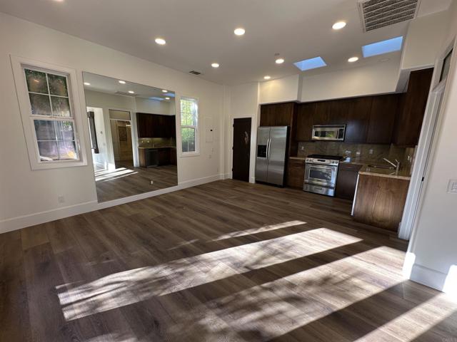 Detail Gallery Image 36 of 53 For 845 Stratford, Encinitas,  CA 92024 - 6 Beds | 4/1 Baths