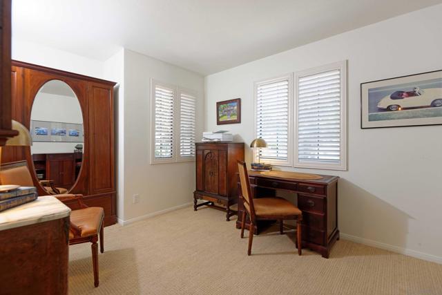 7020 Snapdragon Dr, Carlsbad CA: https://media.crmls.org/mediaz/a386497f-7071-4c03-a3c3-b6a80570de2b.jpg