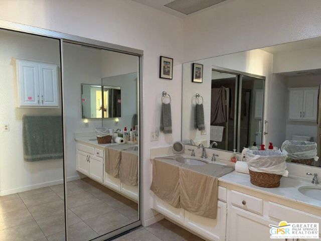 1912 Grand Bahama Drive, Palm Springs, California 92264, 2 Bedrooms Bedrooms, ,1 BathroomBathrooms,Condominium,For Sale,Grand Bahama,24403453